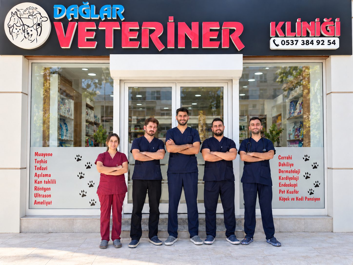 Klinik ekibi karşılama alanında bir arada